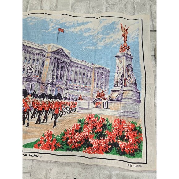 Vintage Buckingham Palace Tea Dish Towel - Guards Band - Irish Cahin Linens - No - Picture 7 of 9